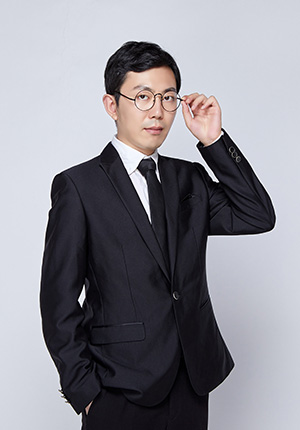张杰 